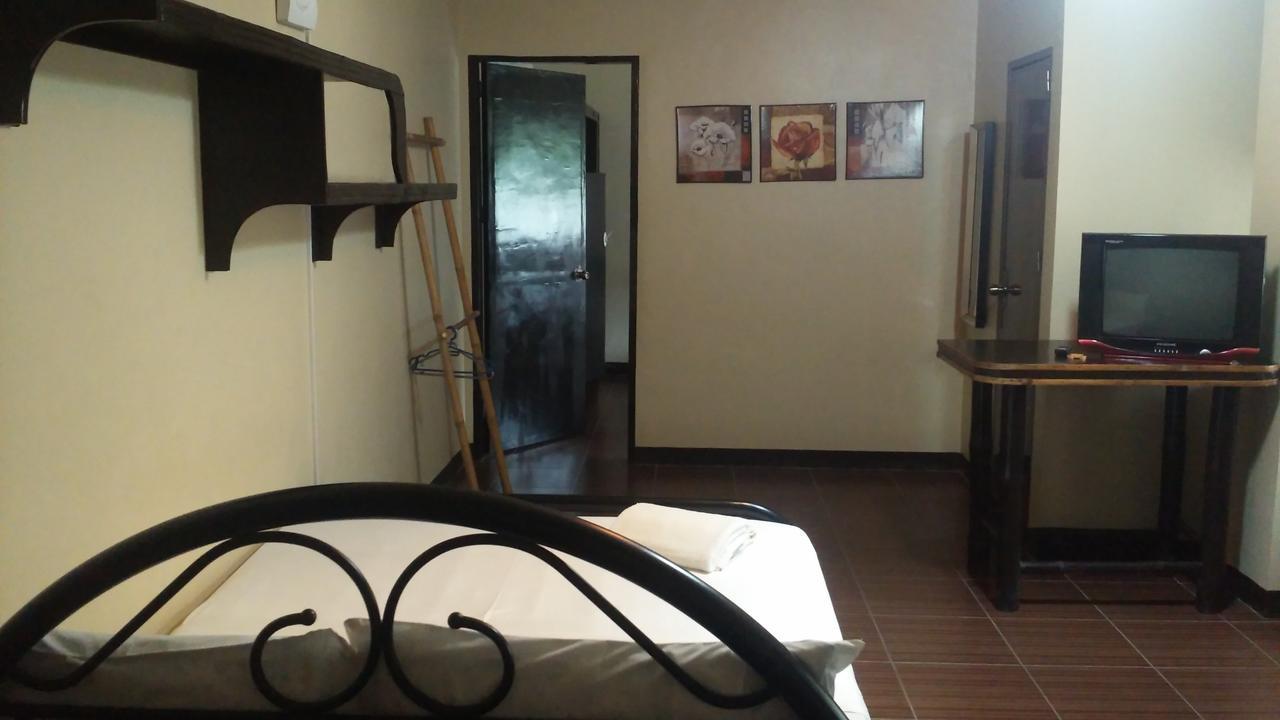 Casa Mia Resort Puerto Galera Buitenkant foto